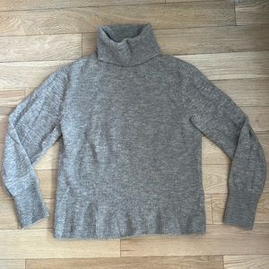 Banana Republic - Turtleneck Sweater